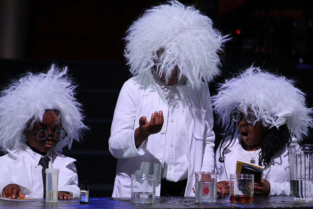 Graduation Image 122 20190531 1871276913