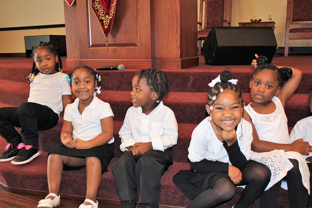 Graduation Image 200 20190531 1630982553