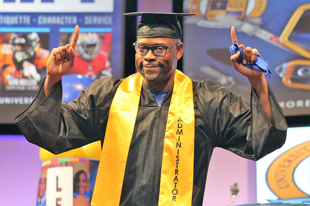 Graduation Image 59 20190531 1918141697