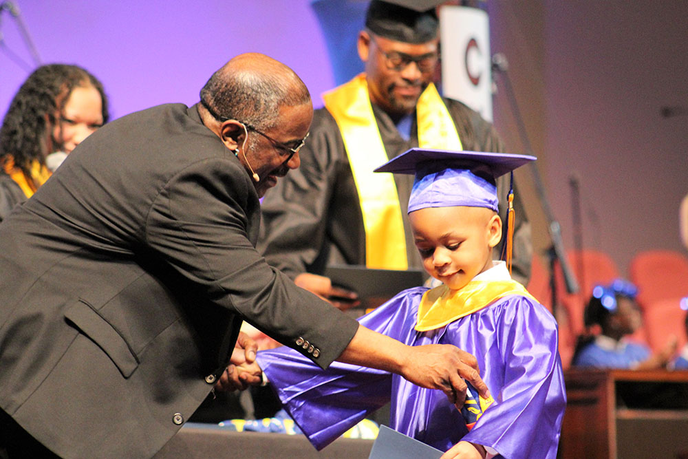 Graduation Image 90 20190531 1089913568