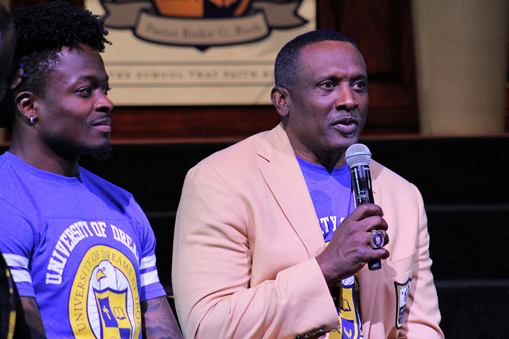 Graduation Image 98 20190531 2076799954